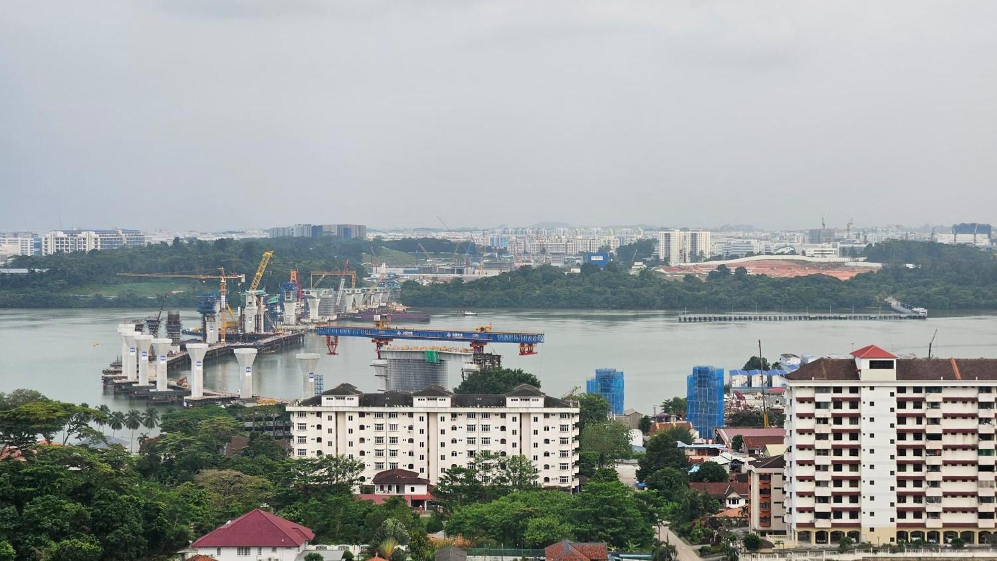 Paragon Suites Studios With Private Jacuzzi Near Ciq Rts Johor Bahru Exteriör bild