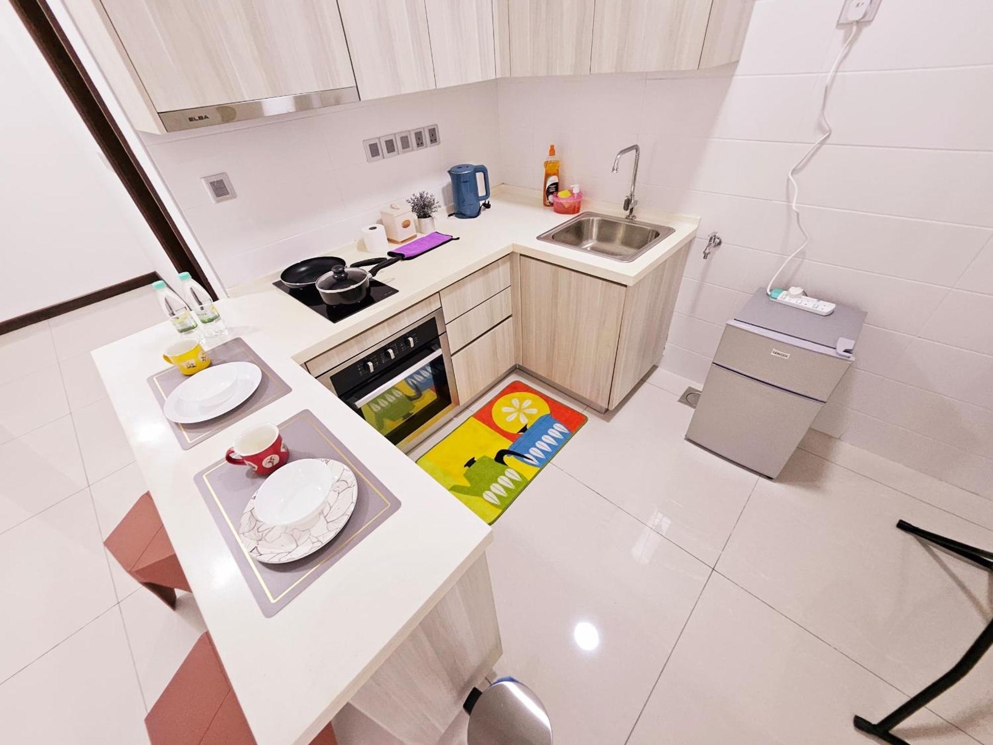 Paragon Suites Studios With Private Jacuzzi Near Ciq Rts Johor Bahru Exteriör bild